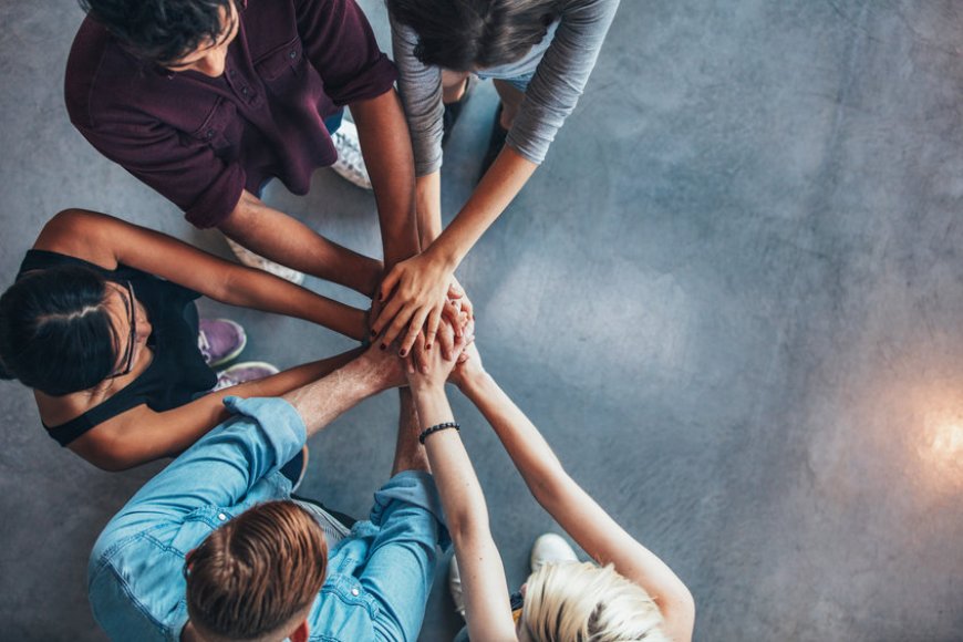 Building Trust and Communication in Open Relationships