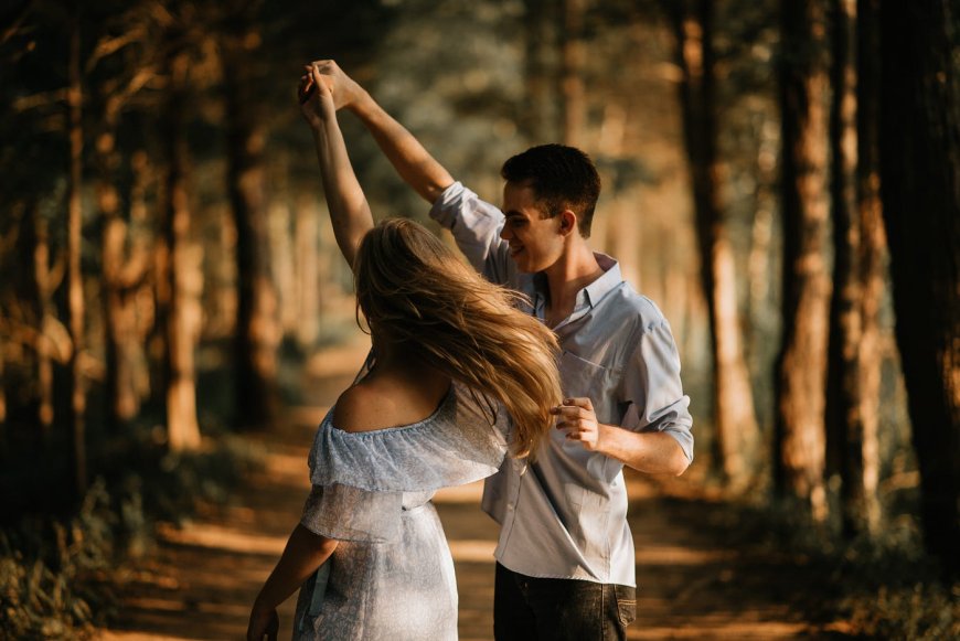 Navigating Long-Distance Romantic Relationships Successfully